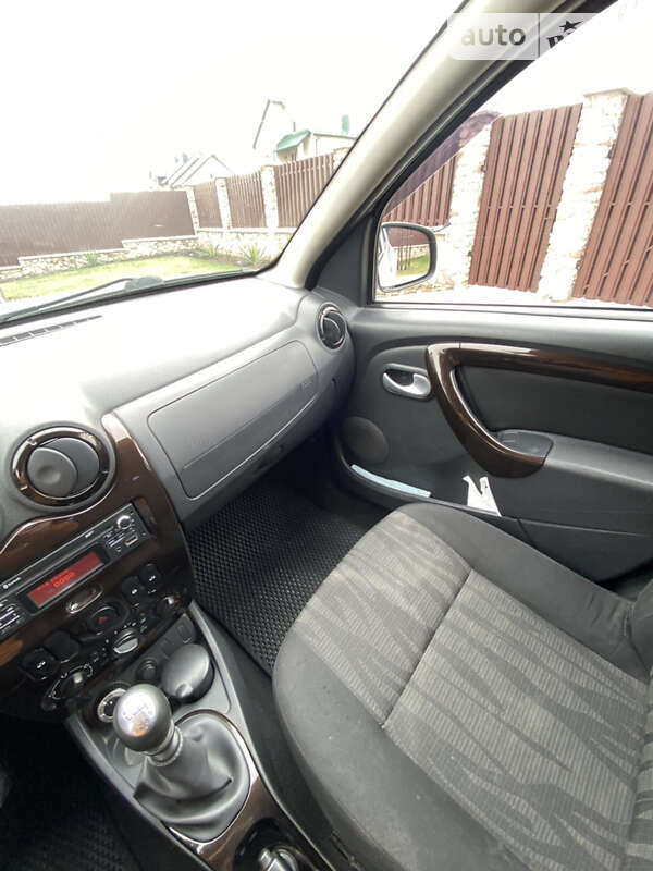 Внедорожник / Кроссовер Renault Duster 2012 в Тернополе фото 14 Внедорожник / Кроссовер Renault Duster 2012 в Тернополе