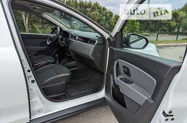 Позашляховик / Кросовер Renault Duster 2020 в 