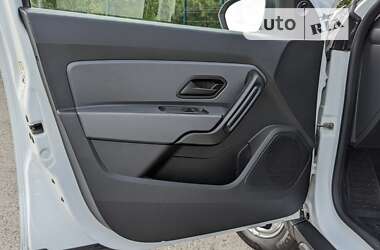 Позашляховик / Кросовер Renault Duster 2020 в 