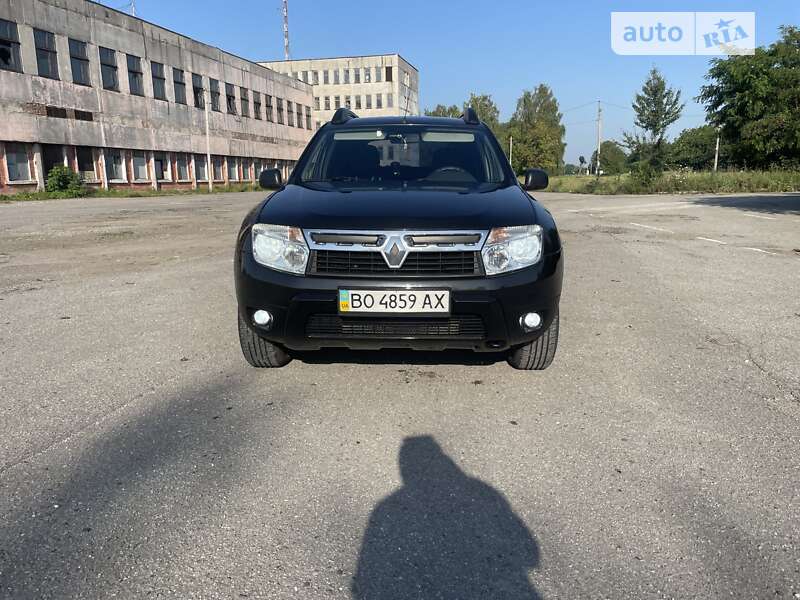 Внедорожник / Кроссовер Renault Duster 2011 в 