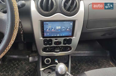 Внедорожник / Кроссовер Renault Duster 2012 в 