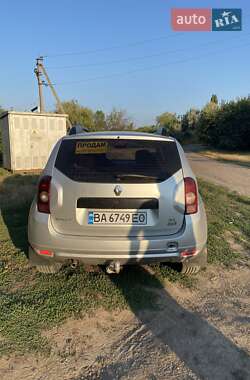 Позашляховик / Кросовер Renault Duster 2011 в Смоліному
