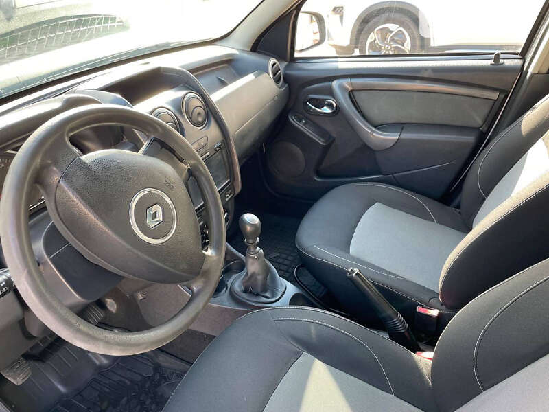 Внедорожник / Кроссовер Renault Duster 2016 в Кривом Роге