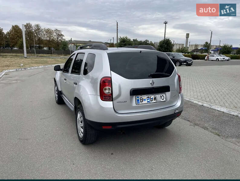 Позашляховик / Кросовер Renault Duster 2011 в Полтаві