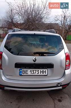 Внедорожник / Кроссовер Renault Duster 2010 в 
