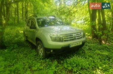 Внедорожник / Кроссовер Renault Duster 2013 в Ромнах