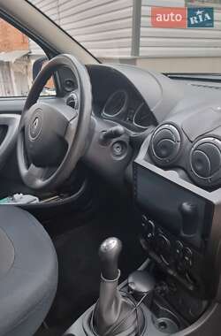 Внедорожник / Кроссовер Renault Duster 2012 в 