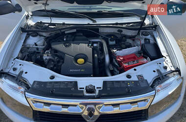 Внедорожник / Кроссовер Renault Duster 2011 в 