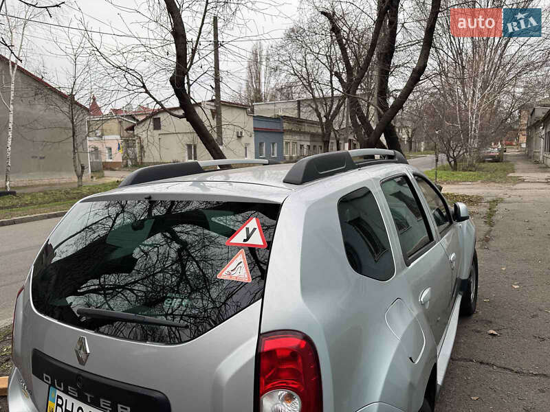Внедорожник / Кроссовер Renault Duster 2010 в 