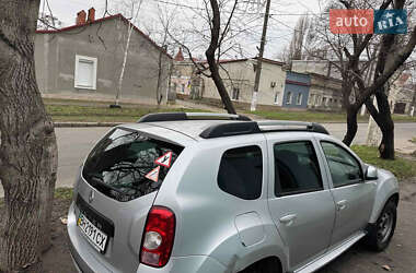 Внедорожник / Кроссовер Renault Duster 2010 в 