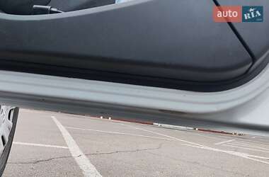 Позашляховик / Кросовер Renault Duster 2012 в 