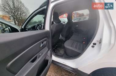 Позашляховик / Кросовер Renault Duster 2022 в 