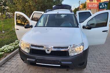 Позашляховик / Кросовер Renault Duster 2013 в 