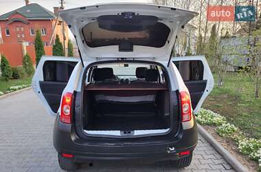 Позашляховик / Кросовер Renault Duster 2013 в 