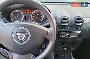 Позашляховик / Кросовер Renault Duster 2013 в 