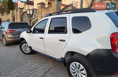Позашляховик / Кросовер Renault Duster 2013 в 