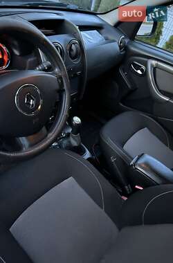 Внедорожник / Кроссовер Renault Duster 2016 в 