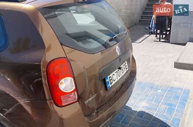 Внедорожник / Кроссовер Renault Duster 2011 в 