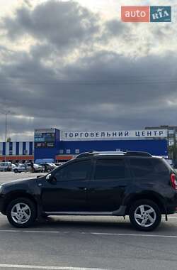 Позашляховик / Кросовер Renault Duster 2012 в 
