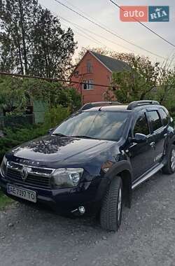 Внедорожник / Кроссовер Renault Duster 2012 в 