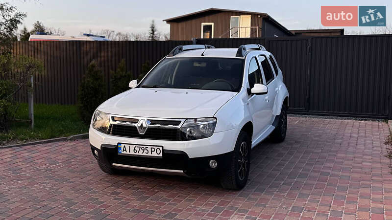 Внедорожник / Кроссовер Renault Duster 2014 в Каневе