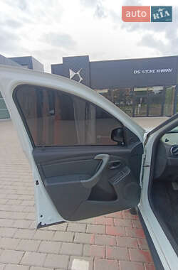 Внедорожник / Кроссовер Renault Duster 2017 в 