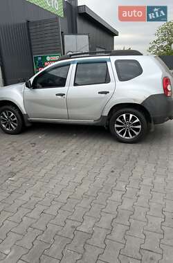 Внедорожник / Кроссовер Renault Duster 2011 в 