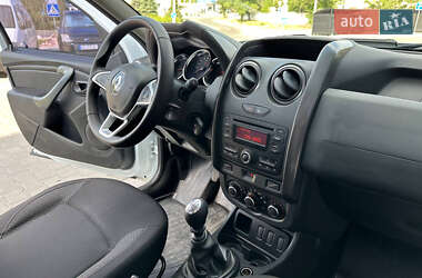 Внедорожник / Кроссовер Renault Duster 2017 в 