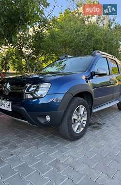 Внедорожник / Кроссовер Renault Duster 2017 в 