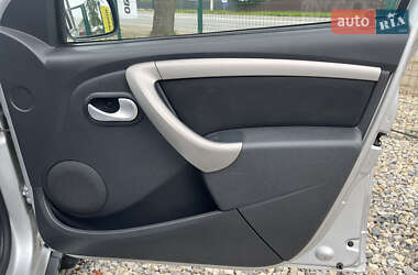 Внедорожник / Кроссовер Renault Duster 2013 в 