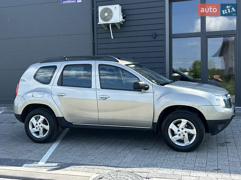 Позашляховик / Кросовер Renault Duster 2011 в Івано-Франківську