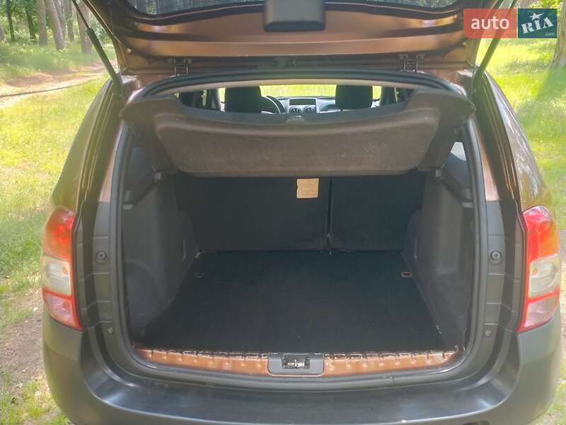 Позашляховик / Кросовер Renault Duster 2015 в Чернігові фото 4 Позашляховик / Кросовер Renault Duster 2015 в Чернігові