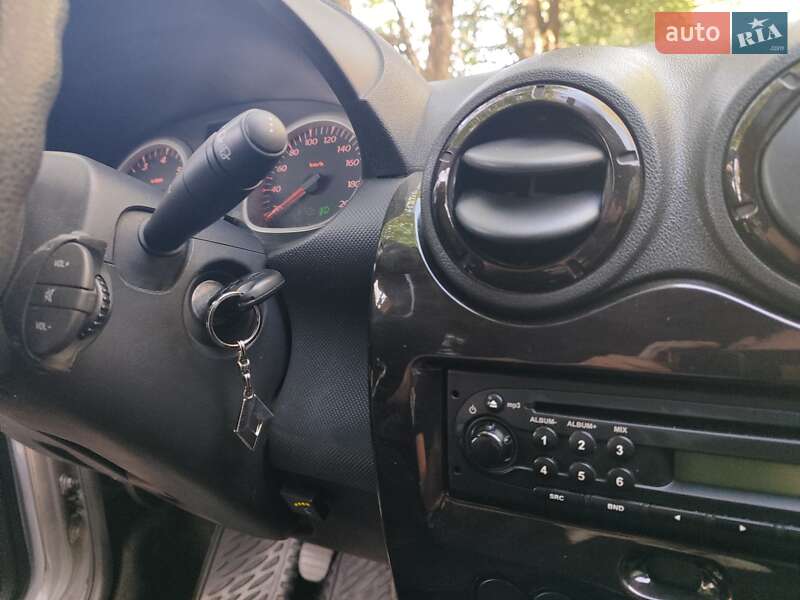 Позашляховик / Кросовер Renault Duster 2011 в Крижополі