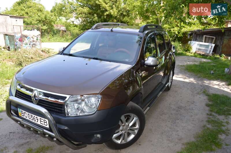 Внедорожник / Кроссовер Renault Duster 2013 в 