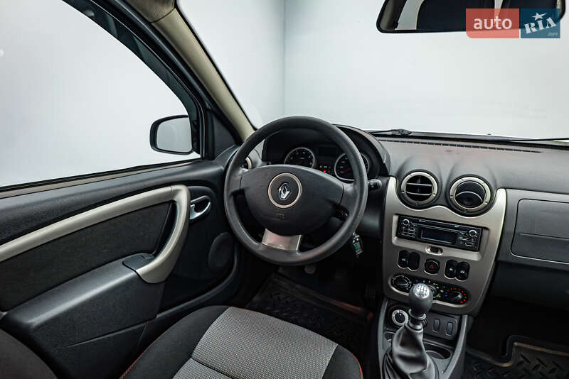 Позашляховик / Кросовер Renault Duster 2013 в Києві