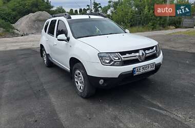 Внедорожник / Кроссовер Renault Duster 2016 в Каменском