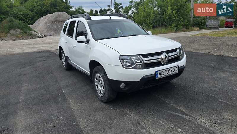 Внедорожник / Кроссовер Renault Duster 2016 в 