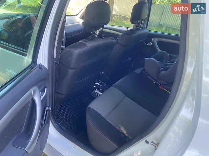 Позашляховик / Кросовер Renault Duster 2012 в Тернополі