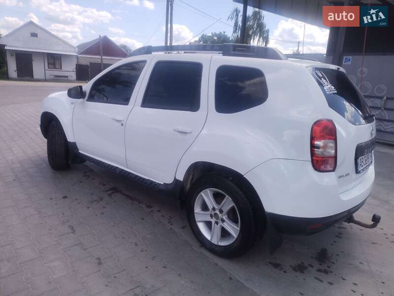 Внедорожник / Кроссовер Renault Duster 2016 в Брусилове