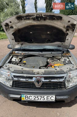 Внедорожник / Кроссовер Renault Duster 2013 в 