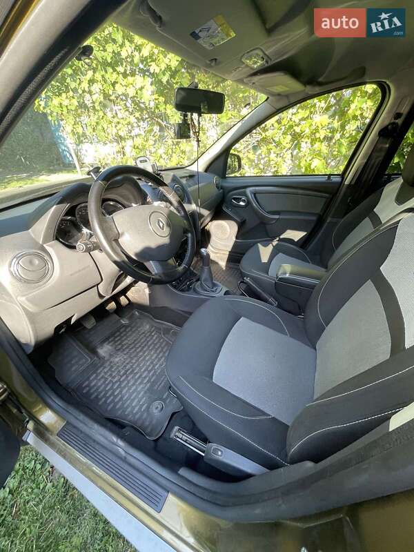 Внедорожник / Кроссовер Renault Duster 2017 в Катеринополе