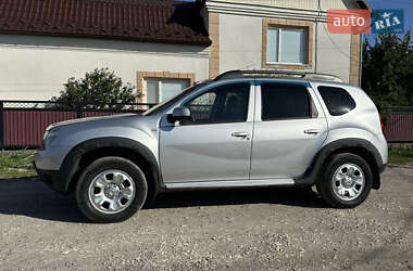 Внедорожник / Кроссовер Renault Duster 2011 в 