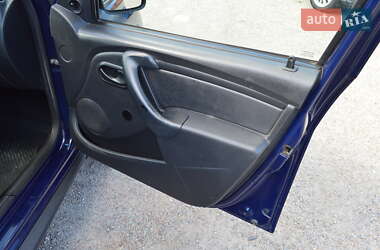 Внедорожник / Кроссовер Renault Duster 2012 в 