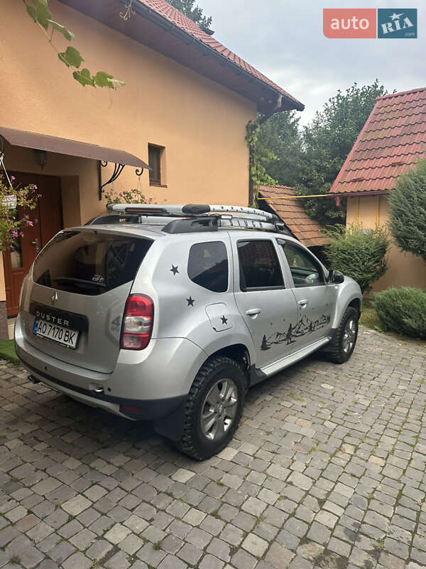 Внедорожник / Кроссовер Renault Duster 2016 в Сваляве