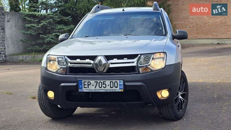 Внедорожник / Кроссовер Renault Duster 2015 в 
