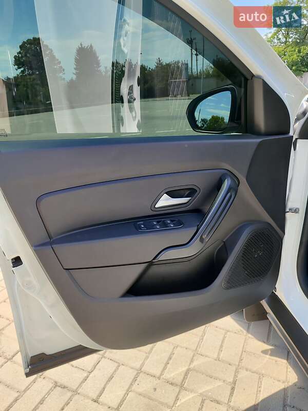 Внедорожник / Кроссовер Renault Duster 2024 в Запорожье