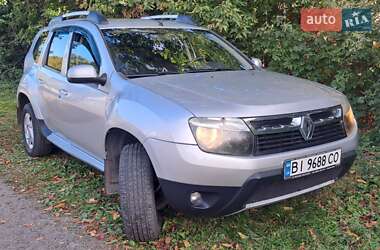 Внедорожник / Кроссовер Renault Duster 2010 в 