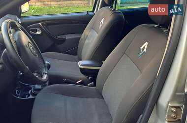 Внедорожник / Кроссовер Renault Duster 2010 в 