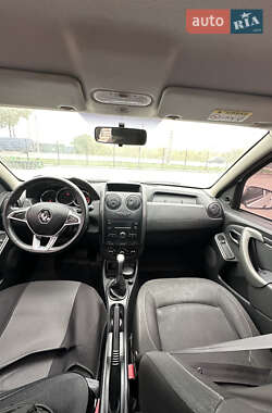 Внедорожник / Кроссовер Renault Duster 2017 в 