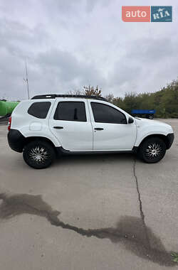 Внедорожник / Кроссовер Renault Duster 2017 в 